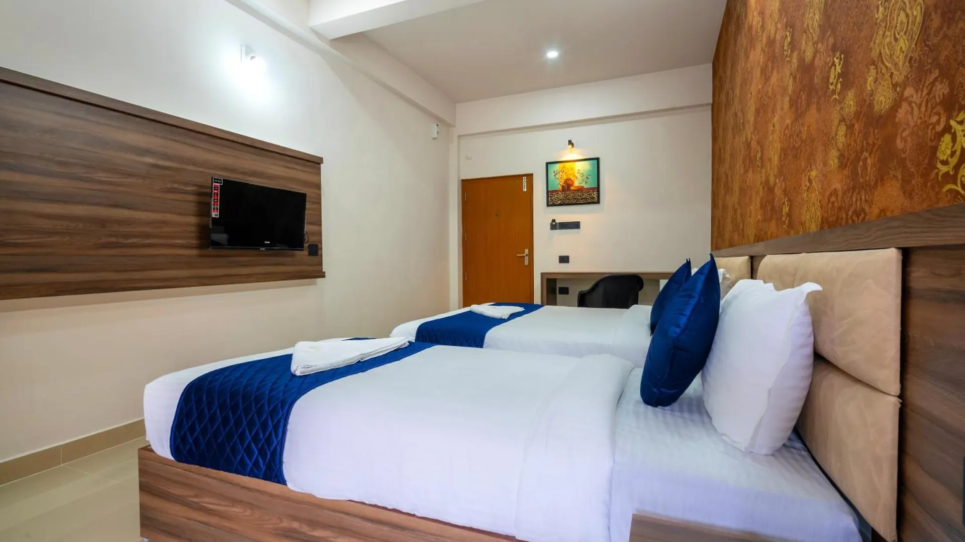 Hotel Amala Arcade Ac Rooms Thrissur